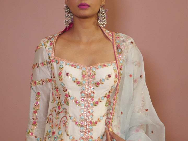 Ivory Full Sleeve Kurta With Green Gharara