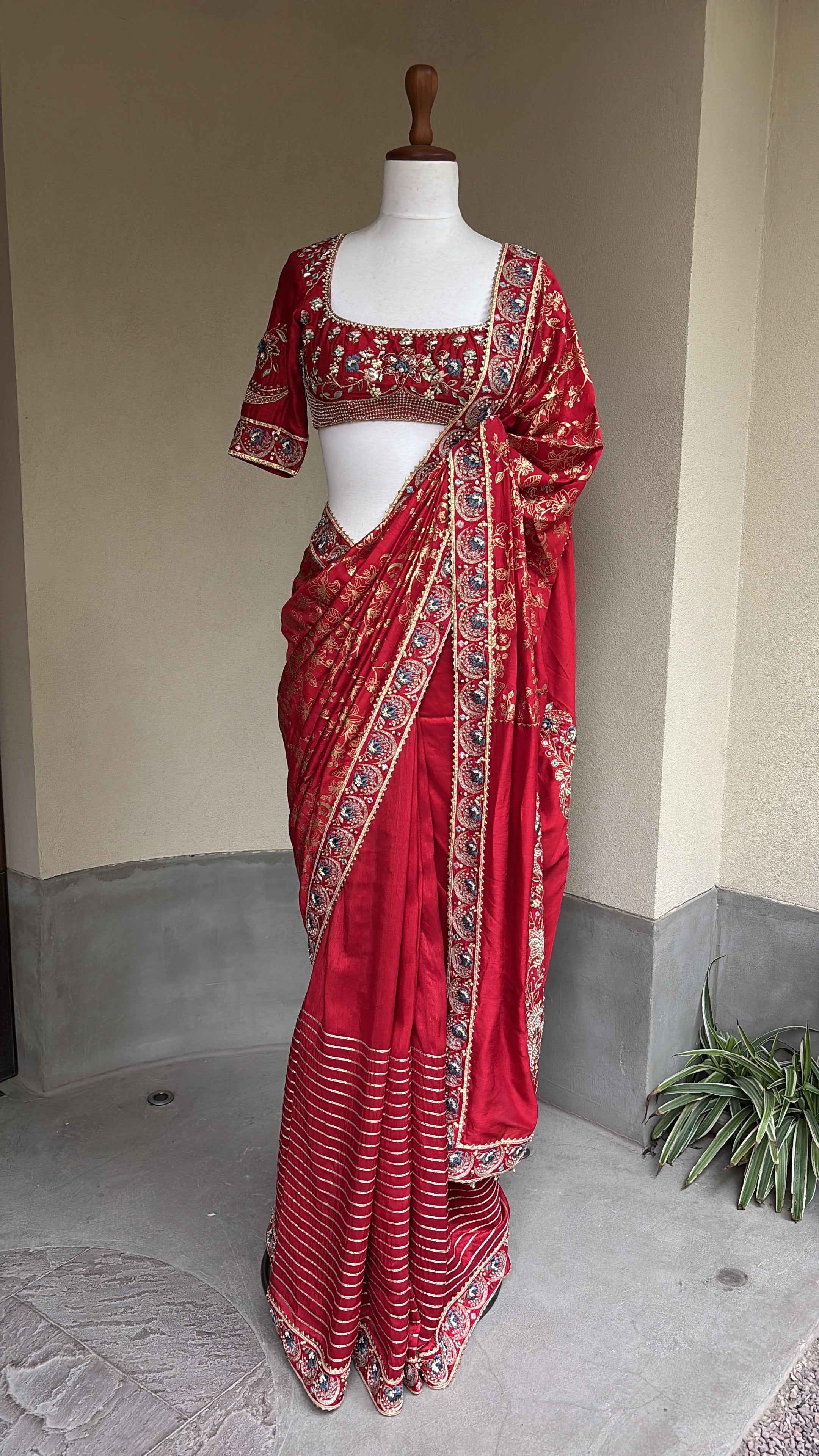 Red Chaand Saree