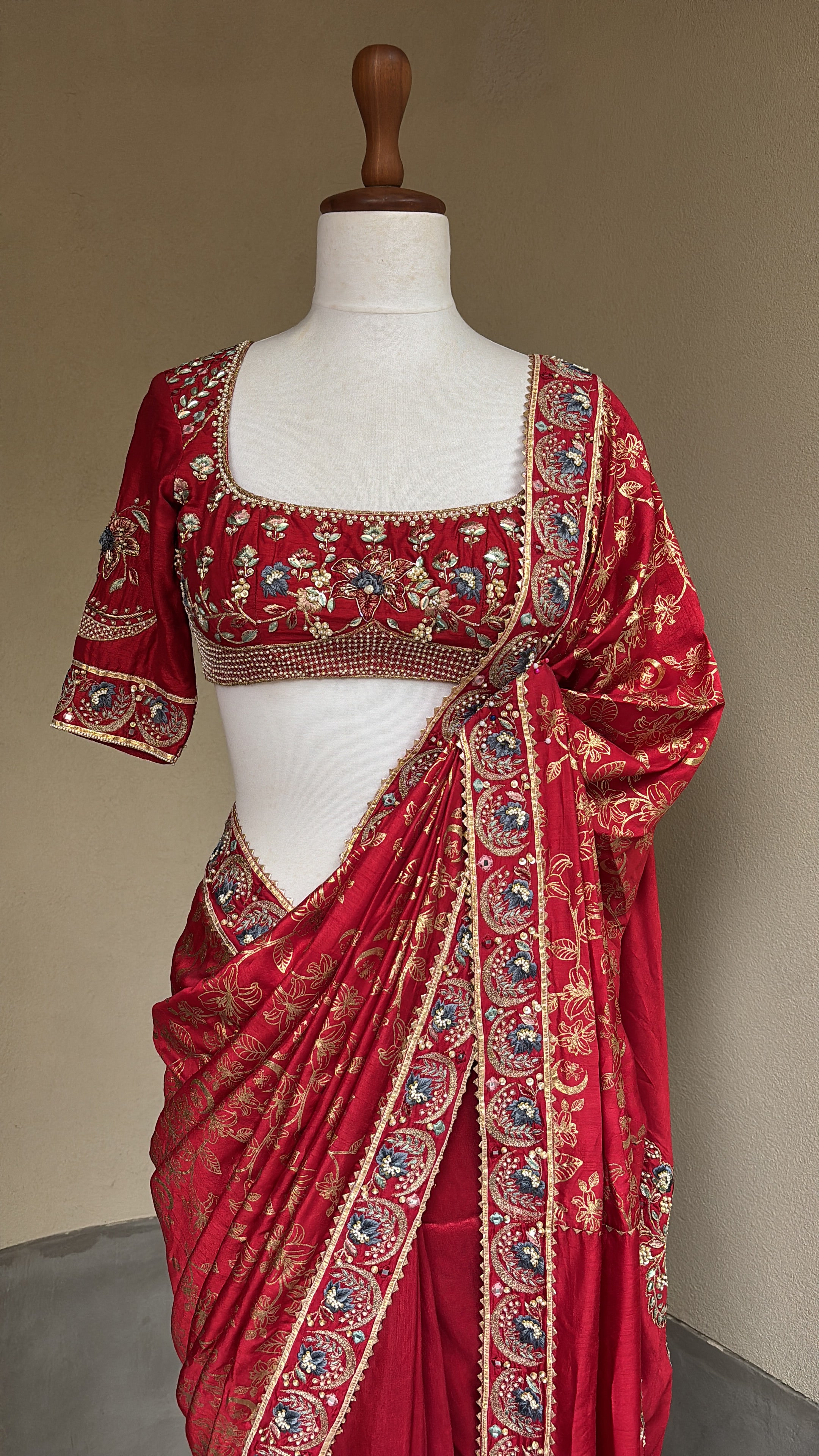 Red Chaand Saree