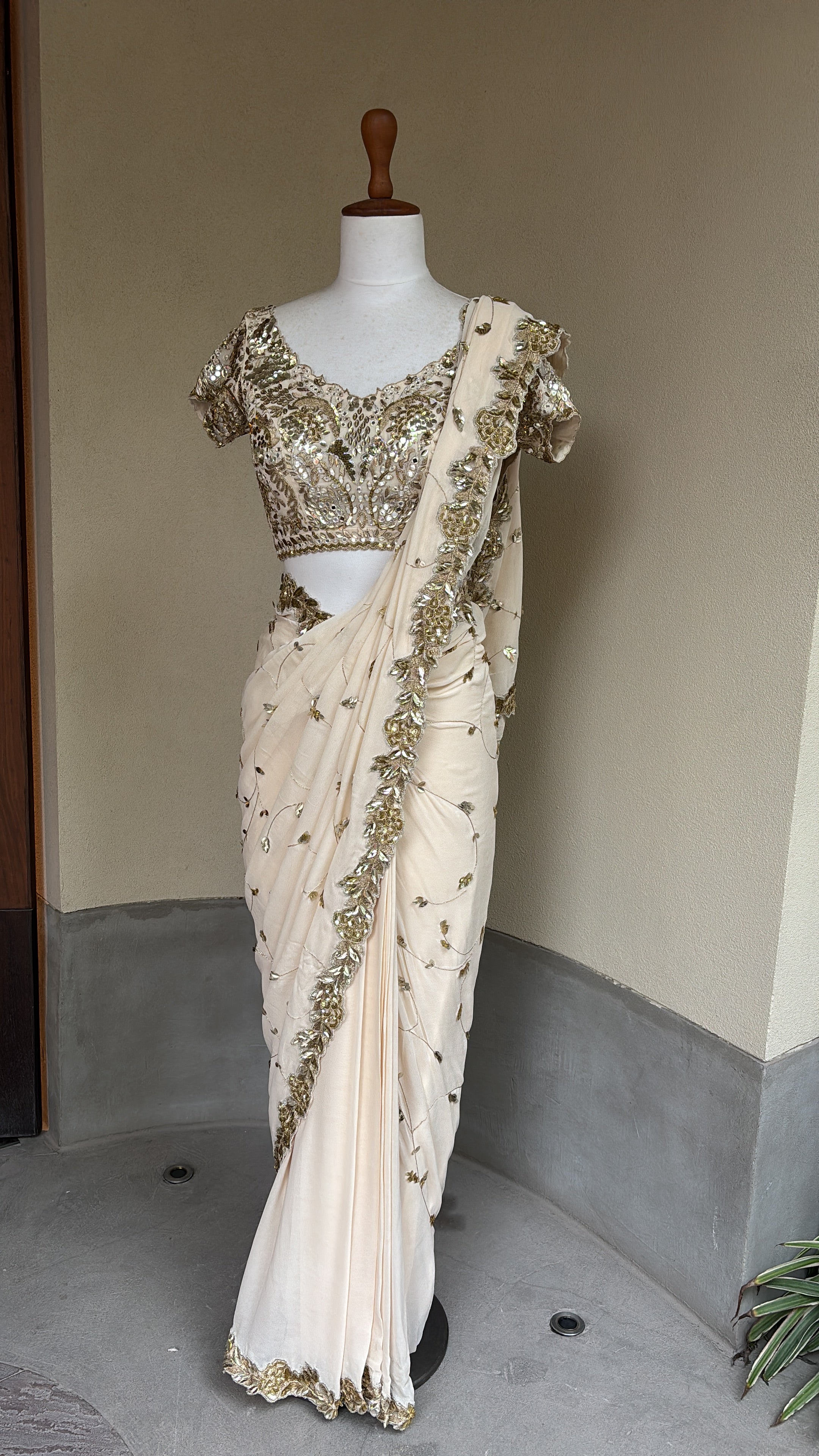 Pre-Drape Ivory And Gold Saree Set