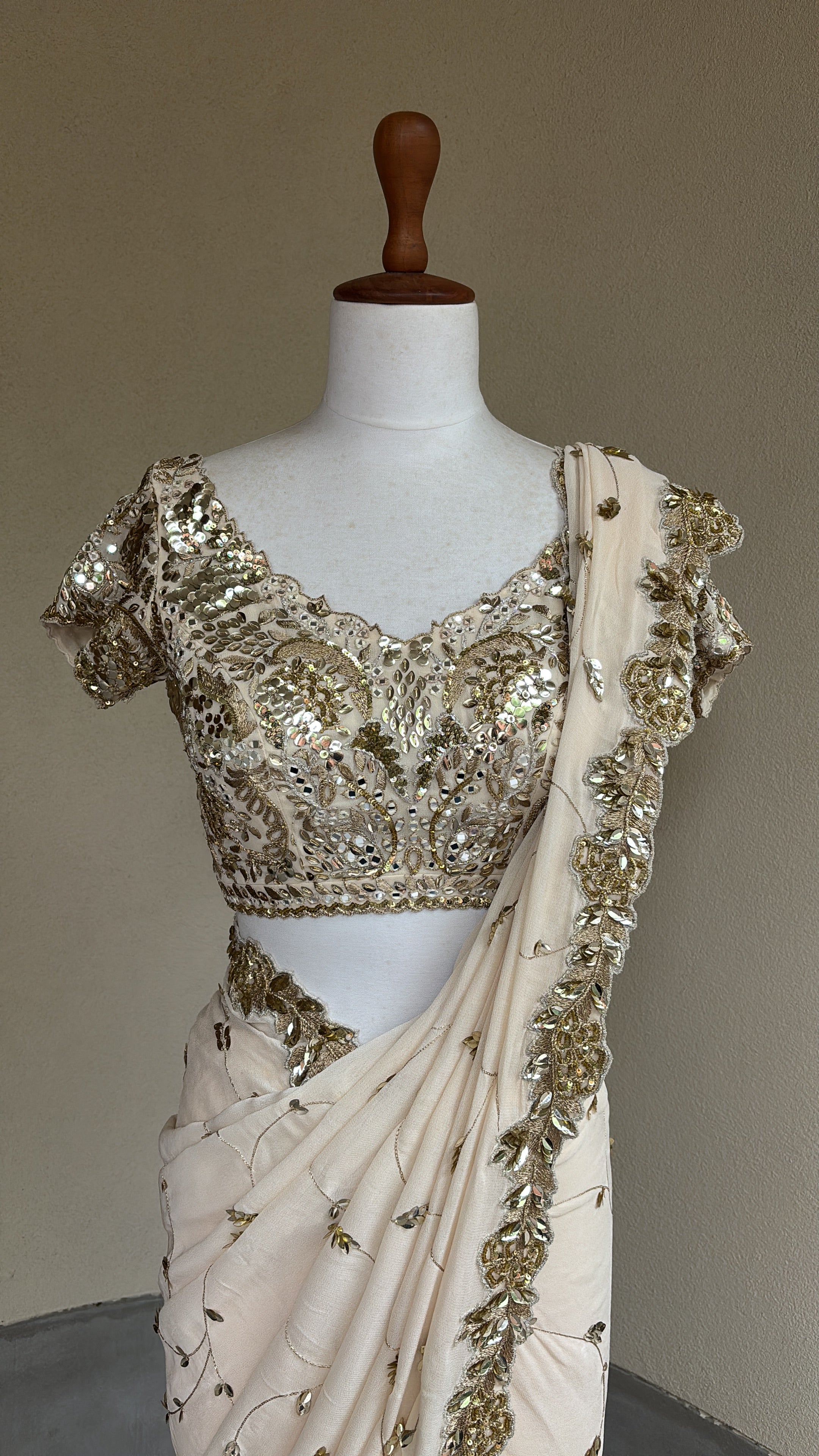 Pre-Drape Ivory And Gold Saree Set