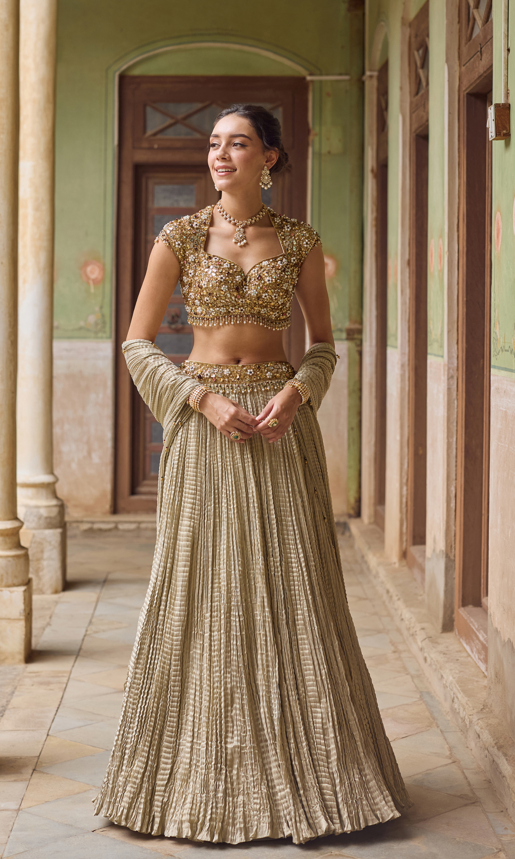 ALINA LEHENGA