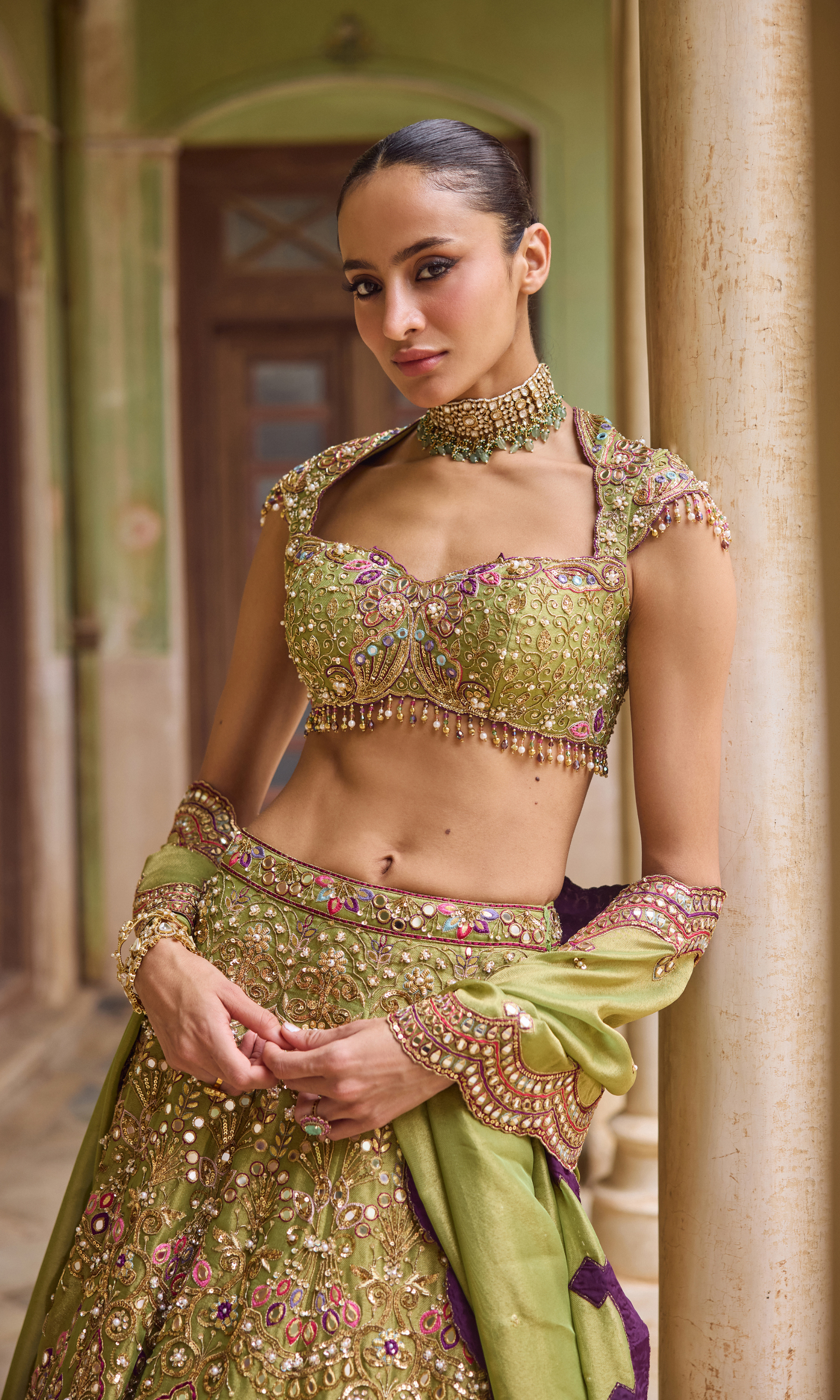 MAAHIRA LEHENGA