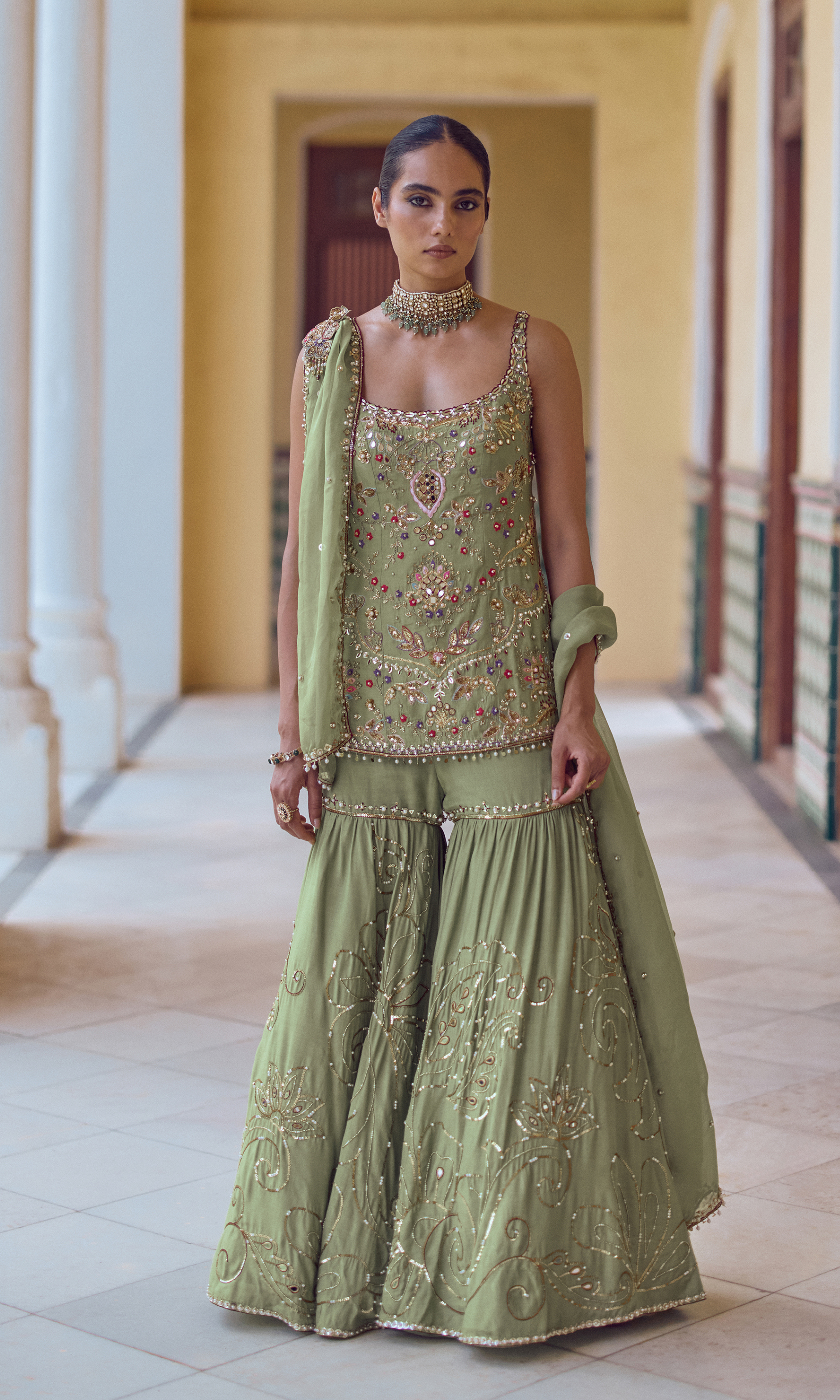 AIRA GHARARA SET
