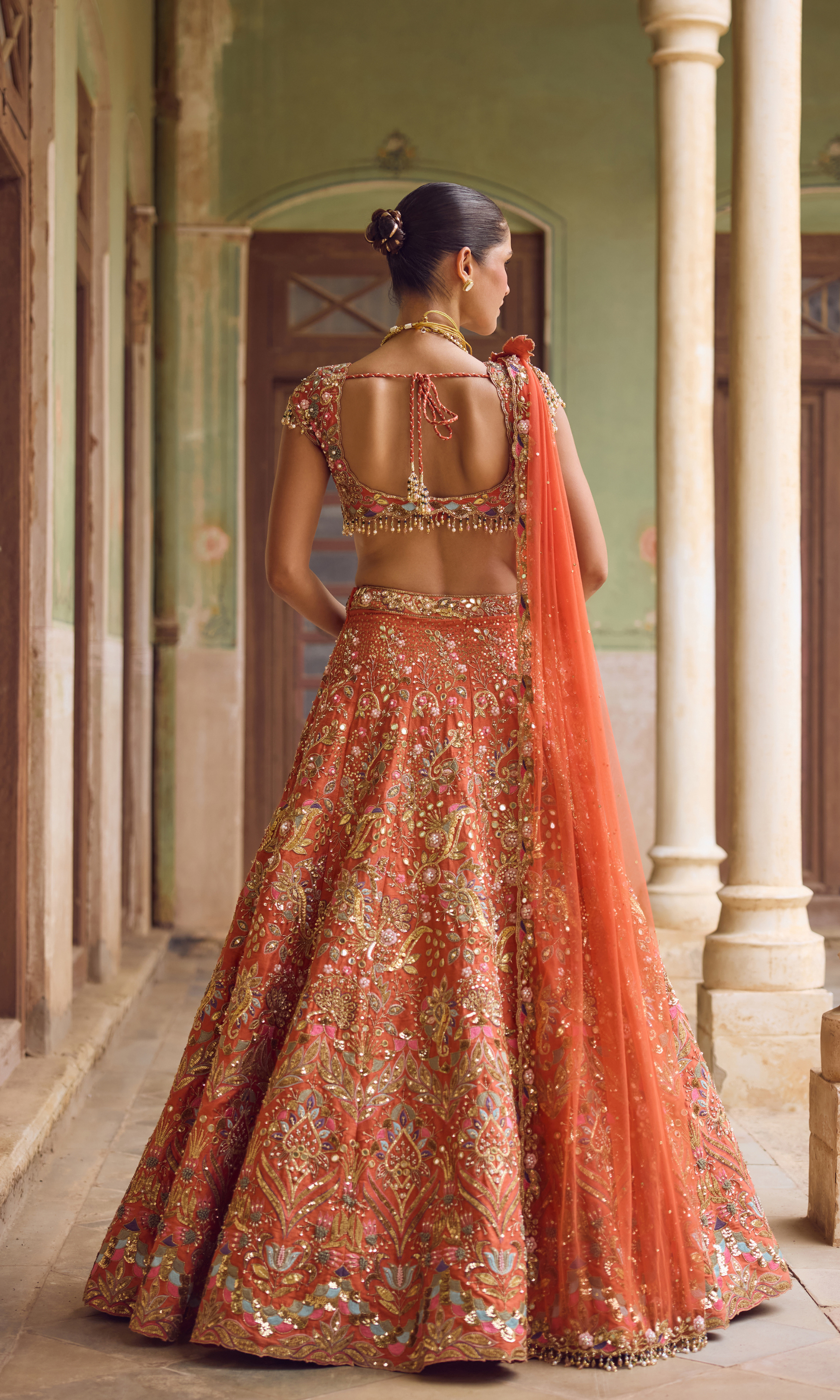 BAHAAR LEHENGA