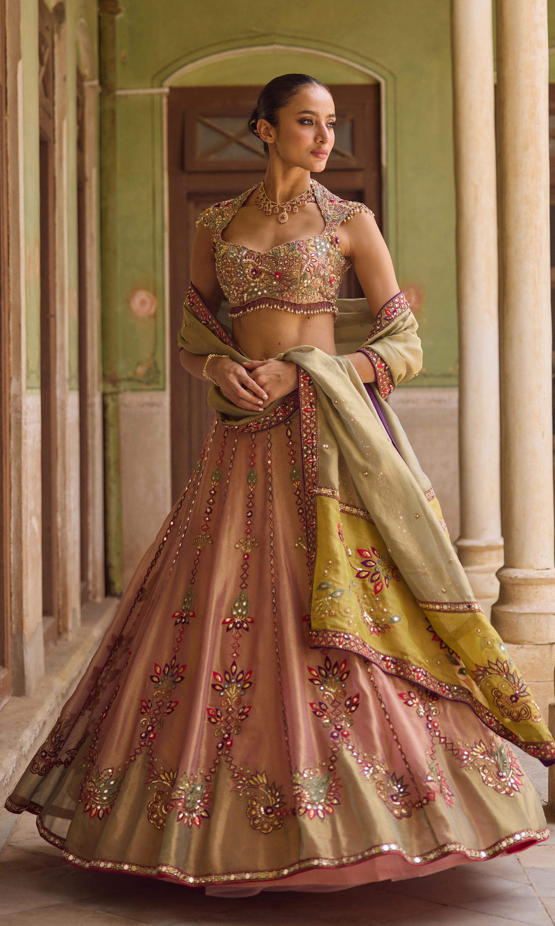 MAASUMA LEHENGA