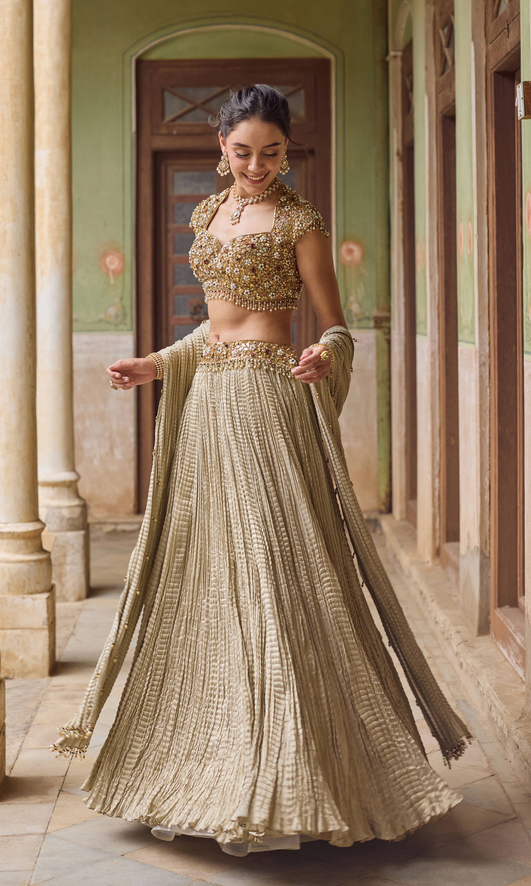 ALINA LEHENGA
