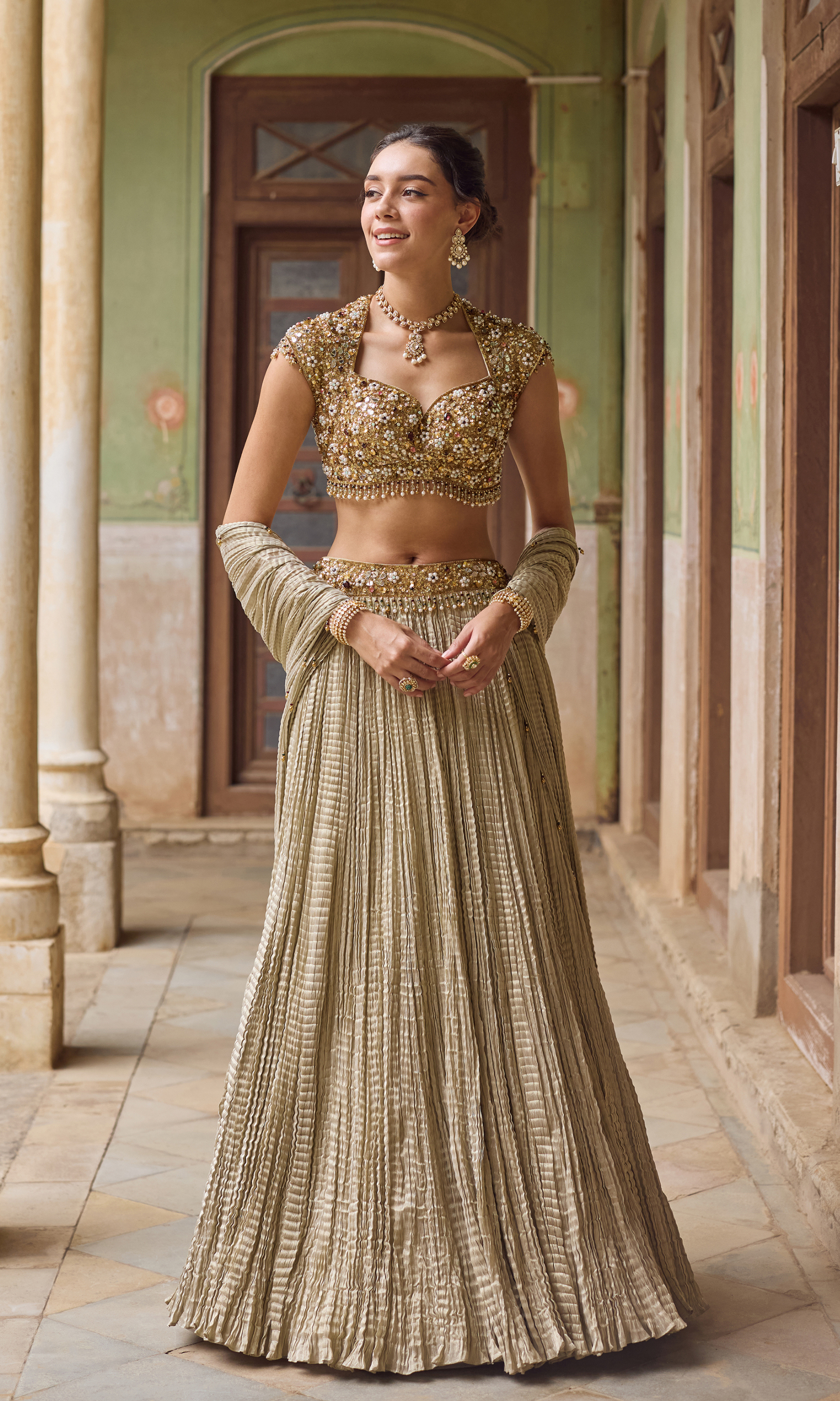 ALINA LEHENGA