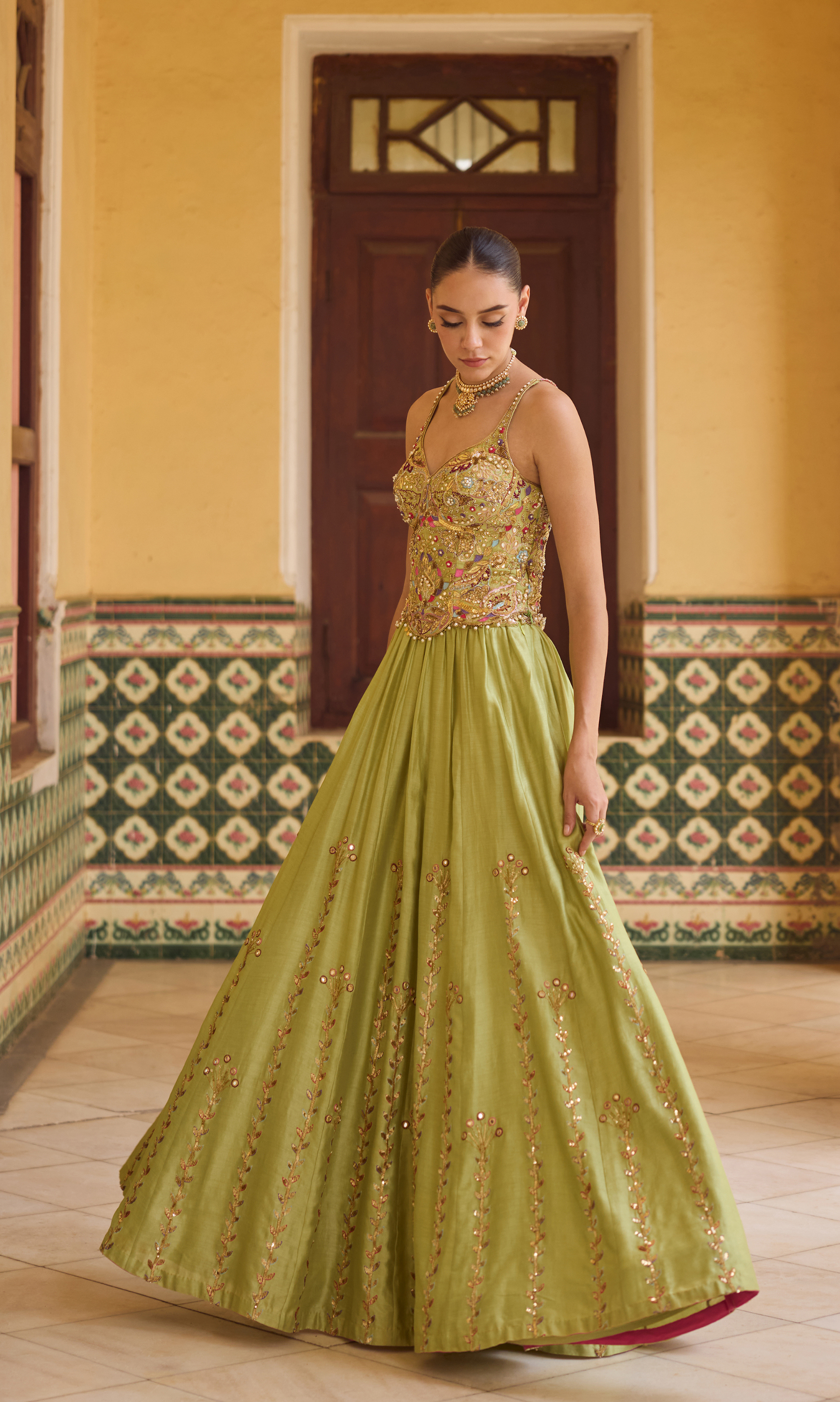 NAZM LEHENGA