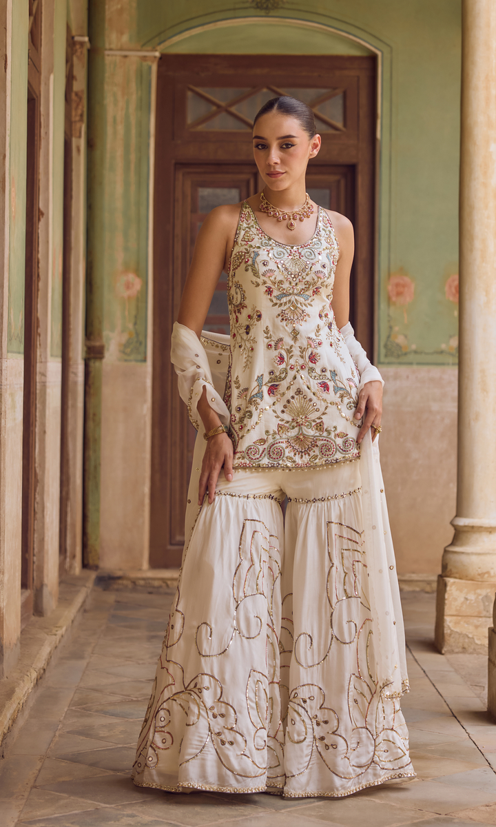 Mahnoor Sharara Set