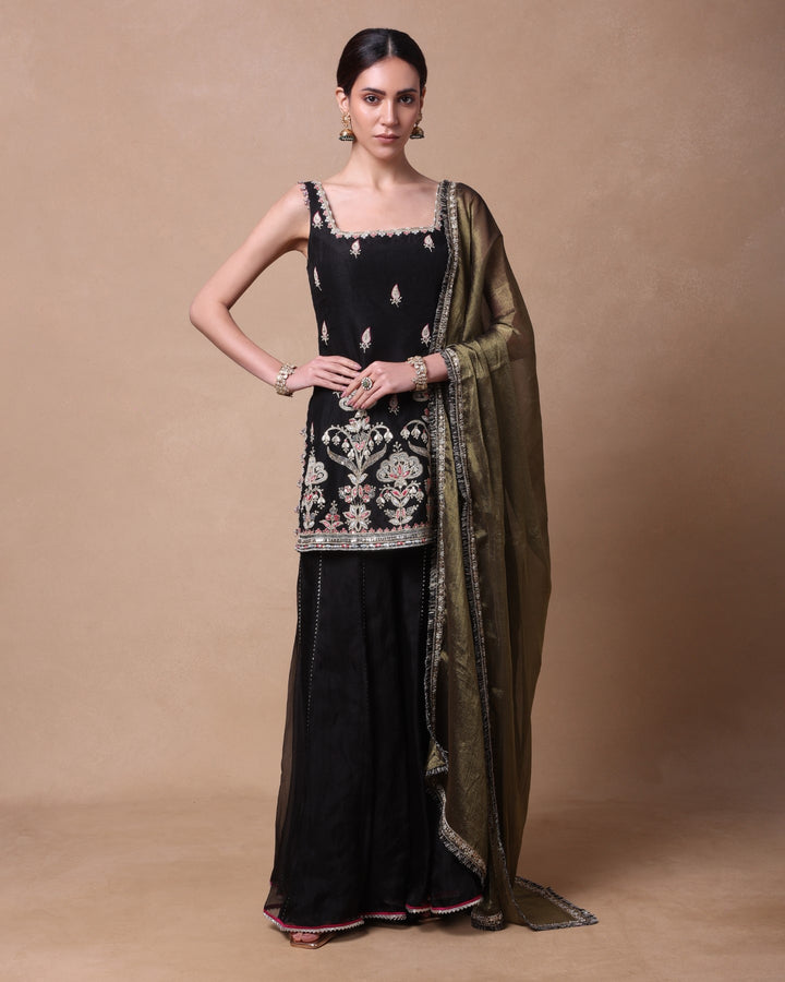 BLACK EMBROIDERED SHARARA SET