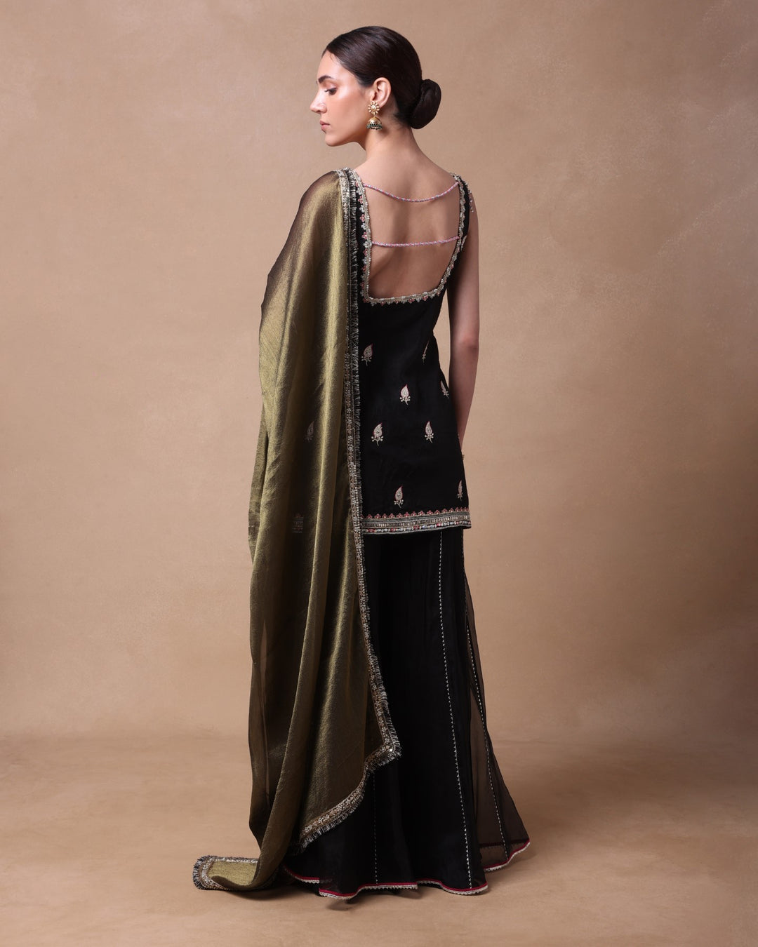 BLACK EMBROIDERED SHARARA SET