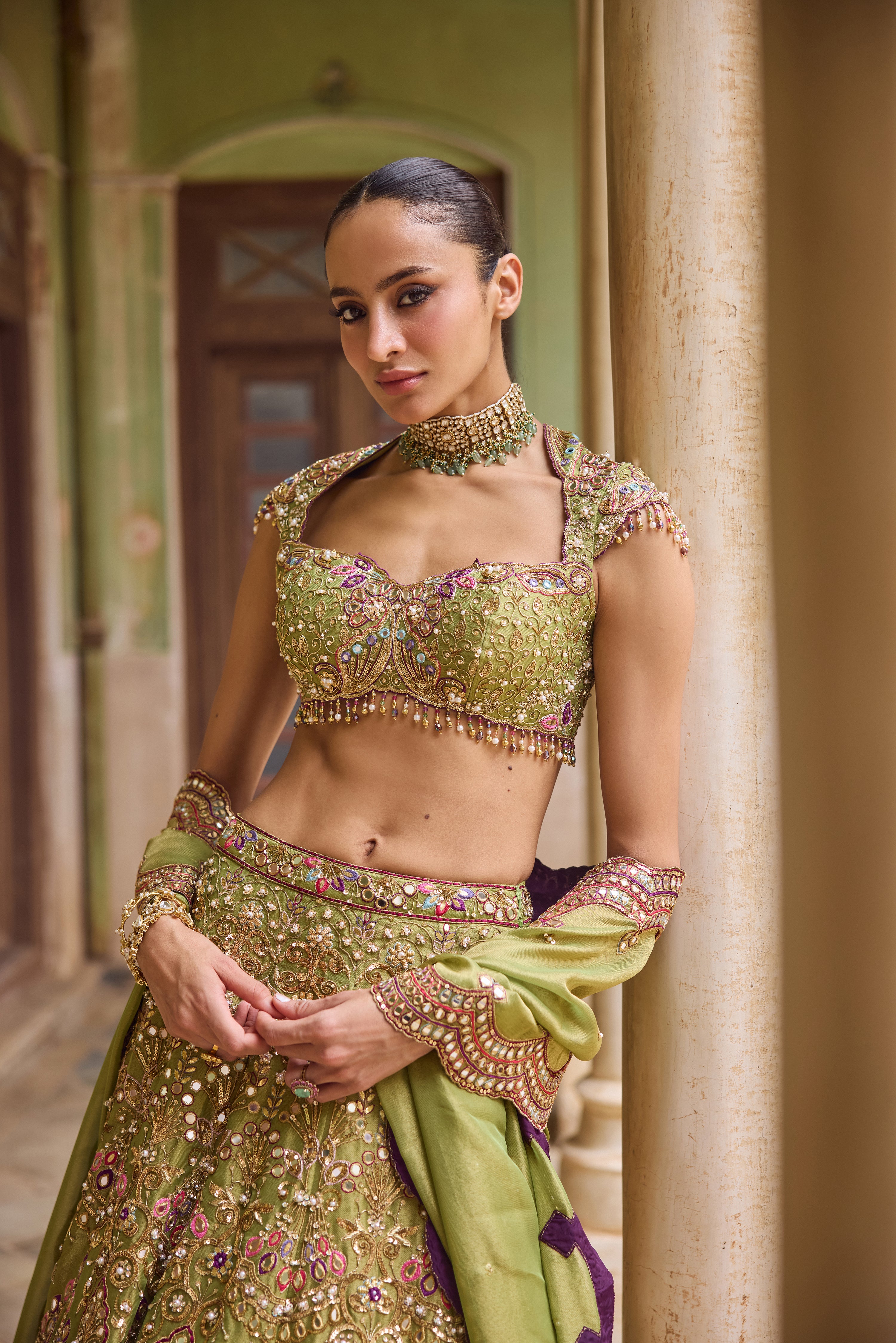 MAAHIRA LEHENGA