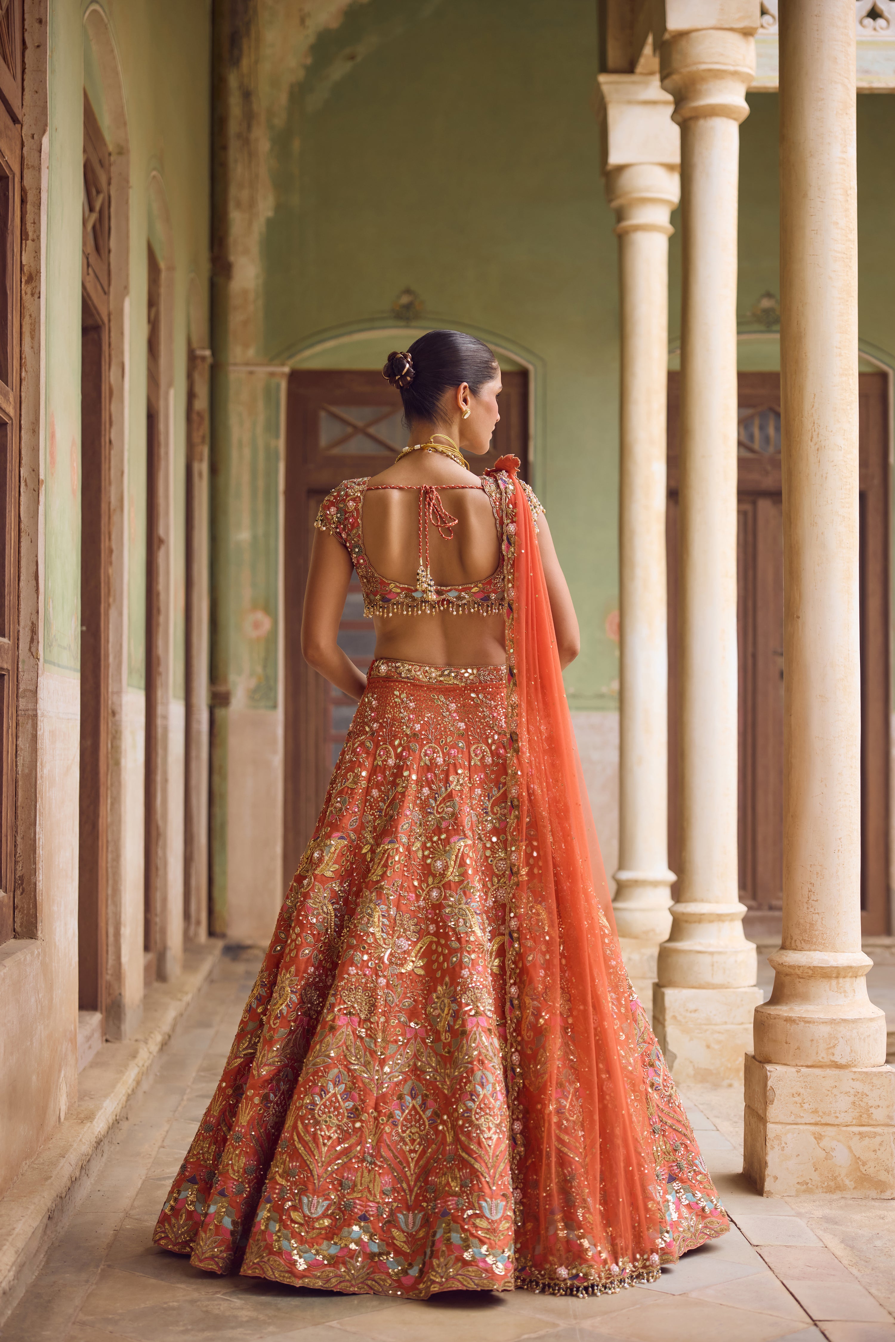 BAHAAR LEHENGA