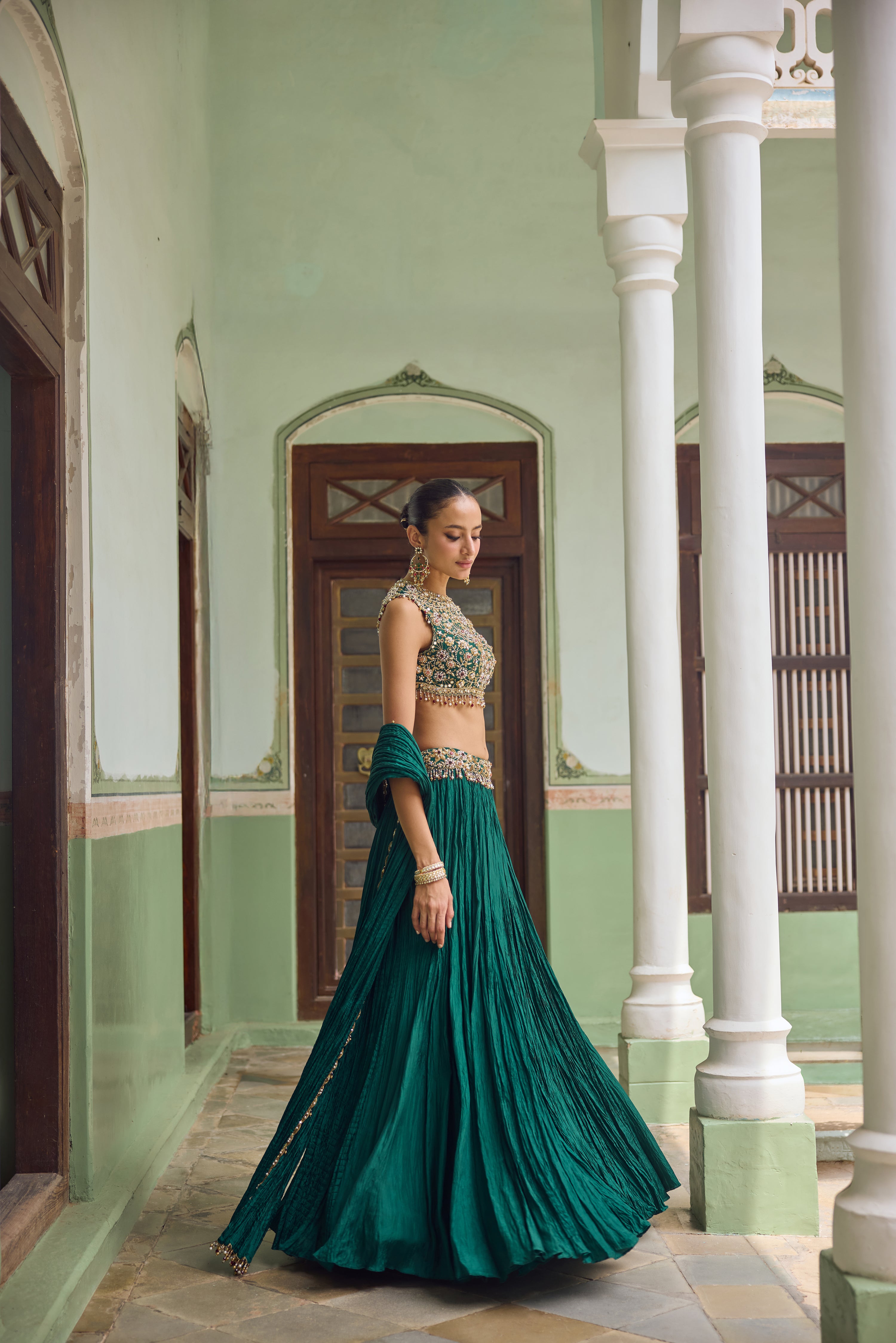 RIHAA LEHENGA