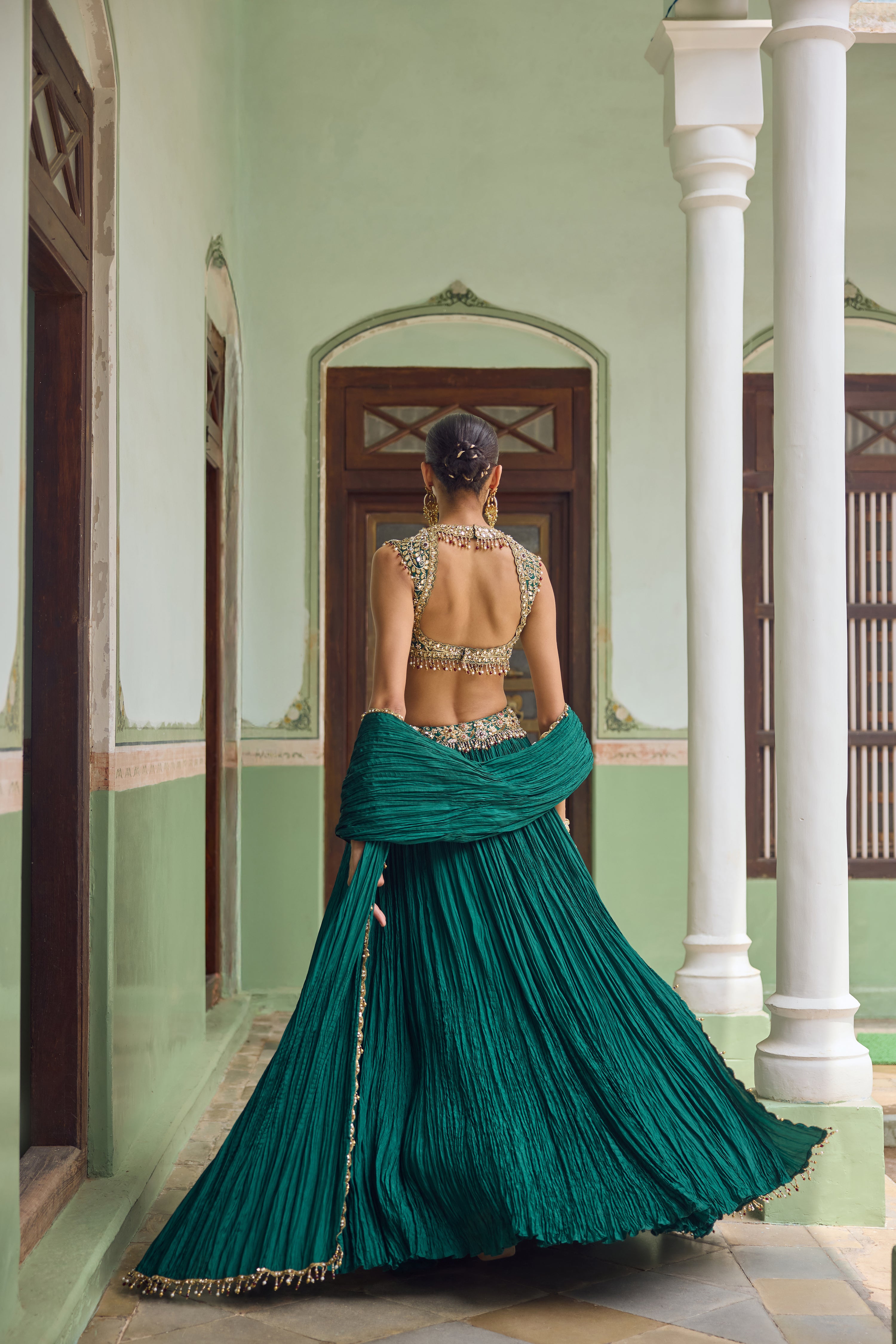 RIHAA LEHENGA