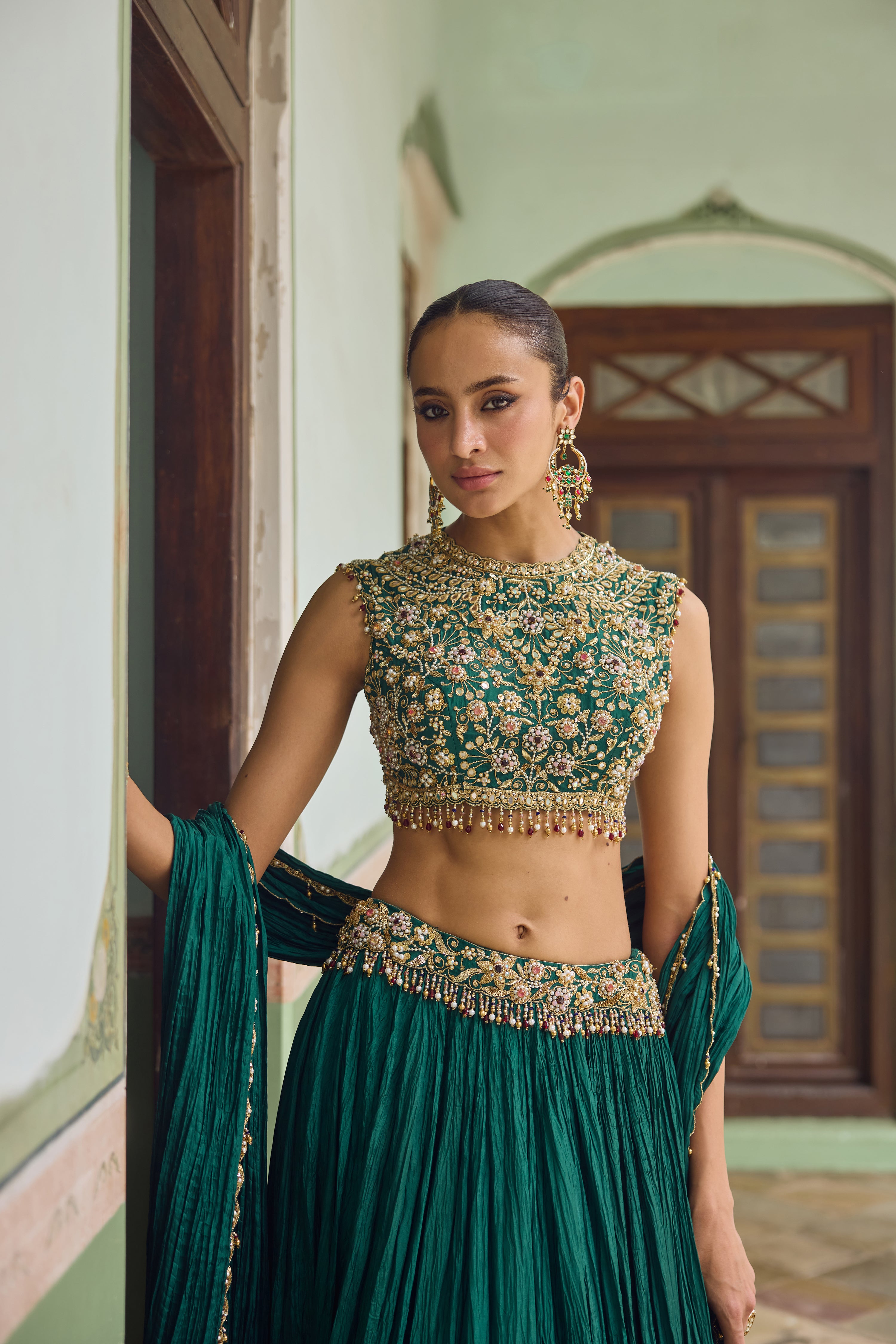 RIHAA LEHENGA