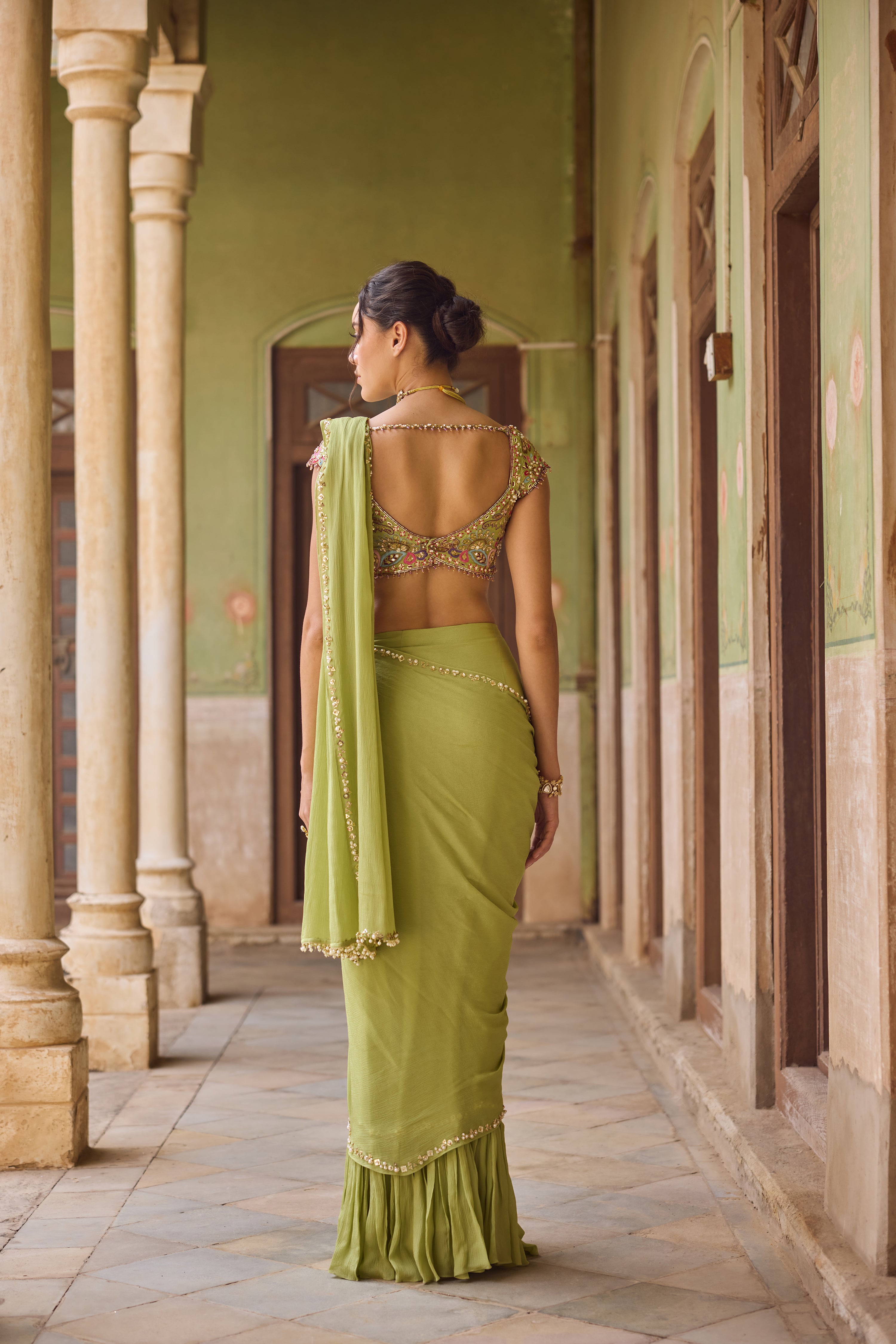 INAARA SAREE