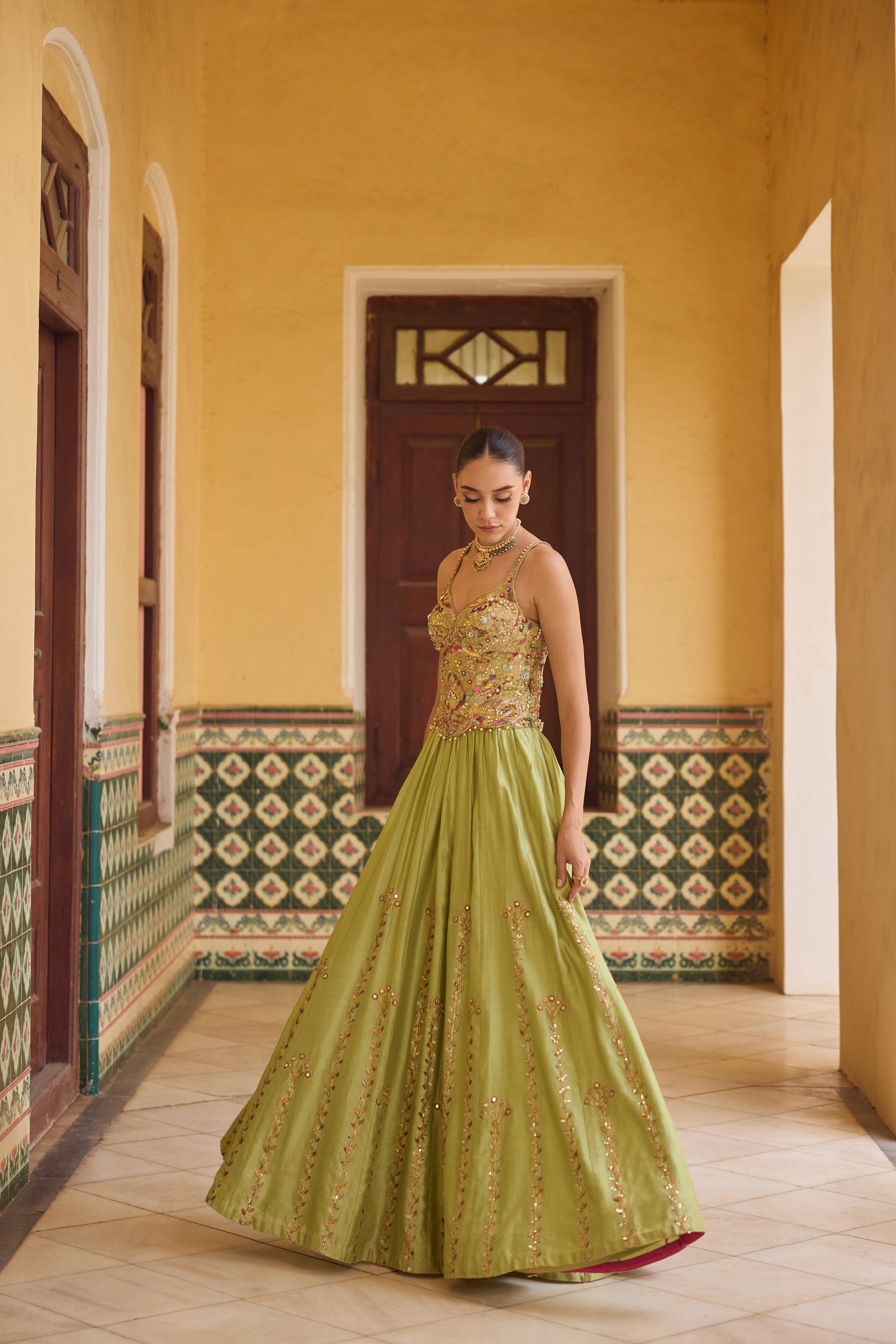 NAZM LEHENGA