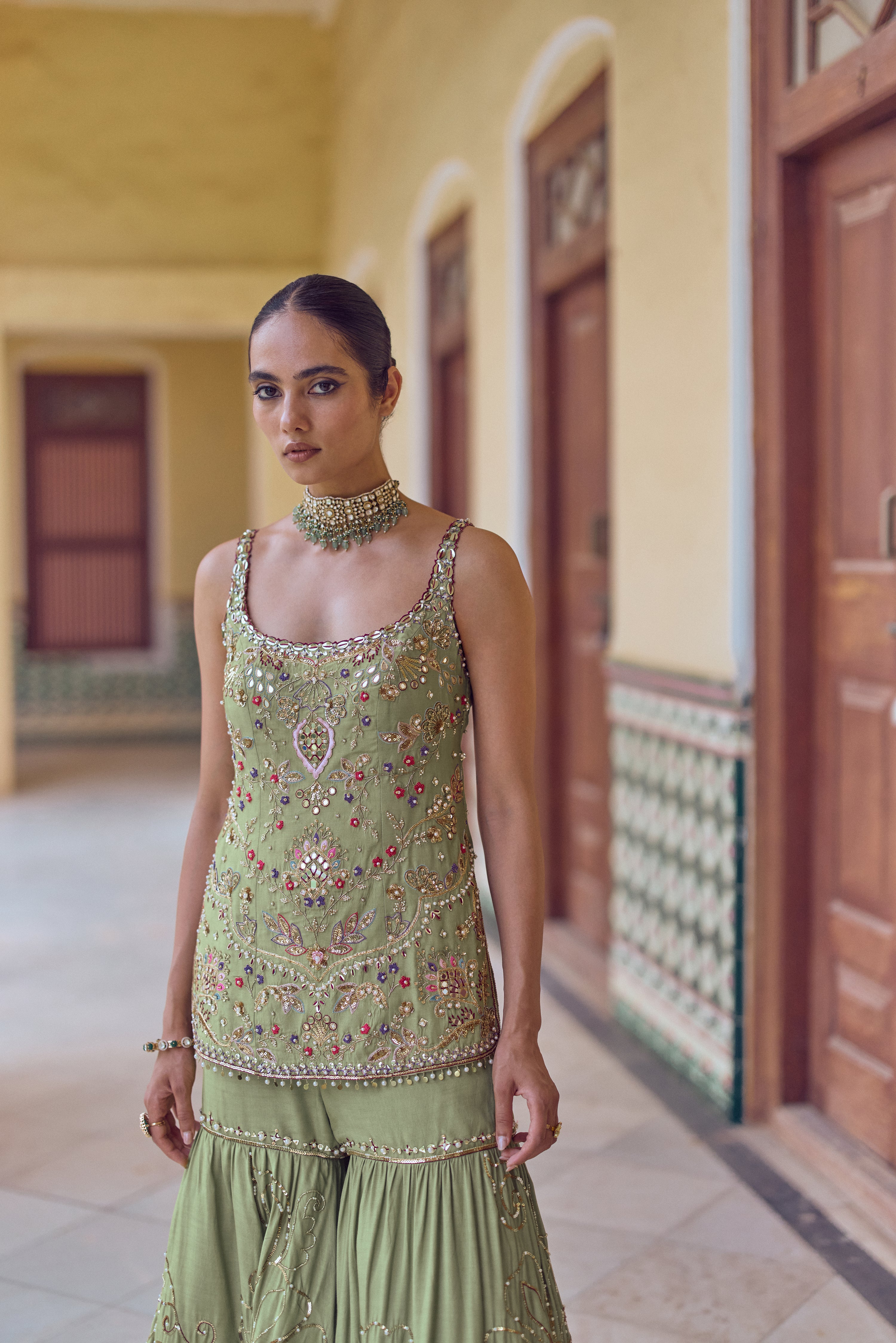 AIRA GHARARA SET