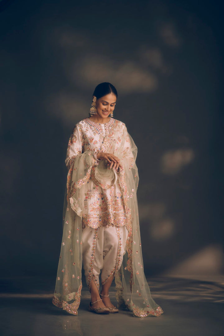 GENELIA IN IVORY CHANDERI KALI KURTA PAIRED WITH A DHOTI