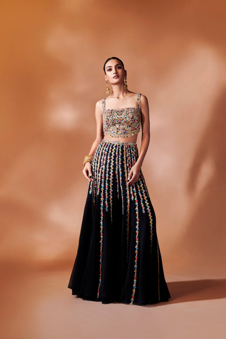 BLACK HIGH WAIST SHARARA WITH AN EMBROIDERED BLOUSE