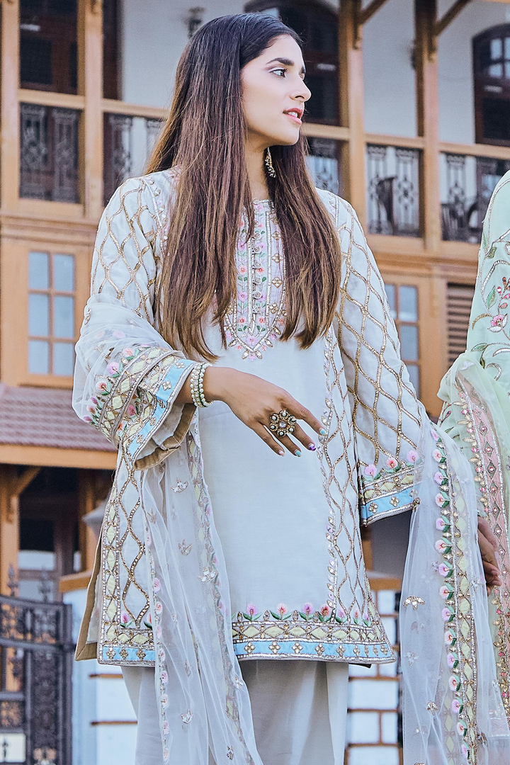 Mitali in IVORY CHANDERI KURTA WITH UNCHI SALWAR SET