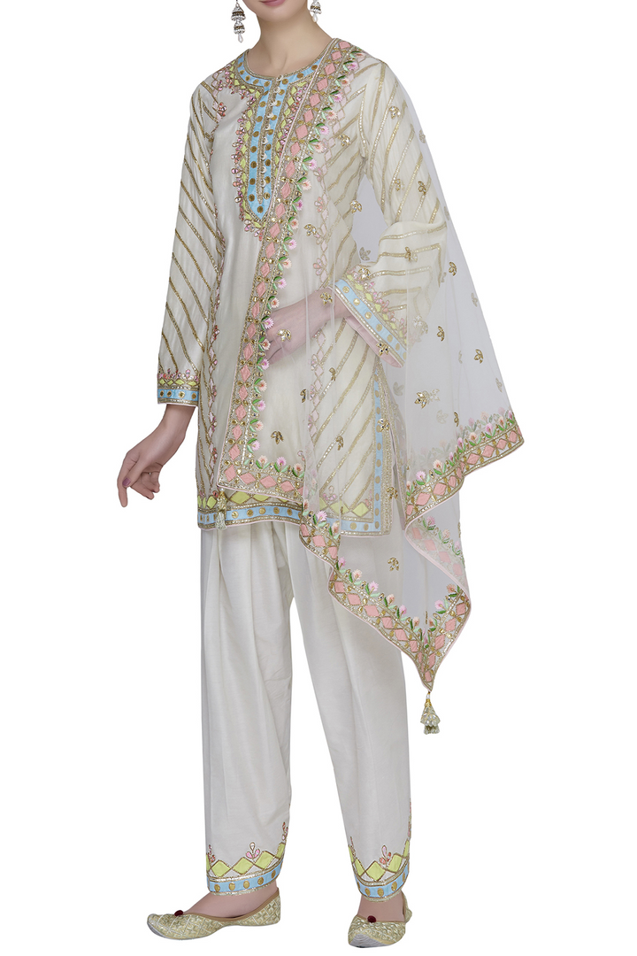 Mitali in IVORY CHANDERI KURTA WITH UNCHI SALWAR SET