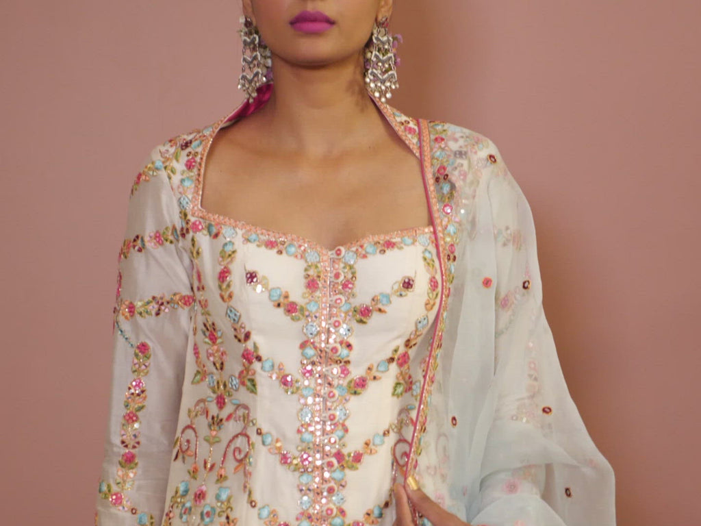 Ivory Full Sleeve Kurta With Green Gharara