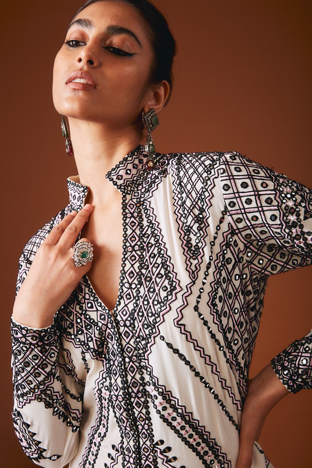 Ivory Crepe Long Kaftan With Black And Pink Mirror And Resham